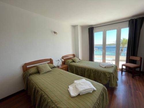 Gallery image of SA TEQUINA by SOM Menorca in Fornells
