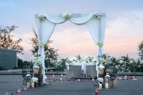 Gambar di galeri bagi Four Points by Sheraton Phuket Patong Beach Resort di Pantai Patong