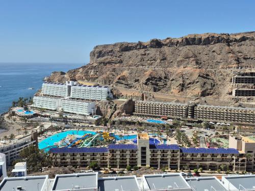 Bazén v ubytování Taurito luxholidays nebo v jeho okolí