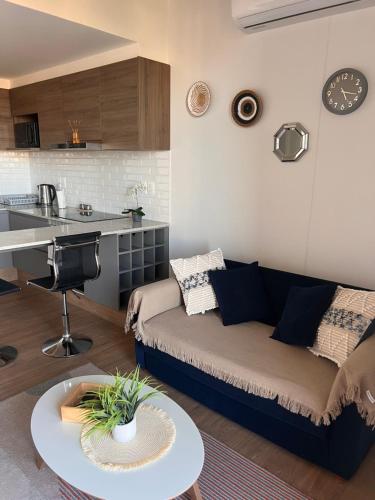 Apartamento con pileta! Ed Hassler! #8 Mariale
