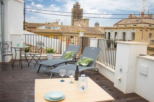 VLC Host - Santa Cruz Apartments