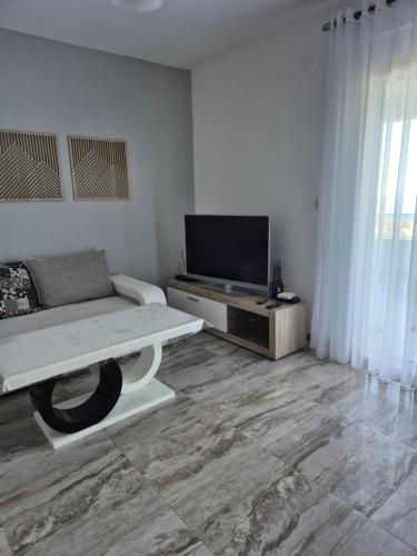 Apartments Merinにあるテレビまたはエンターテインメントセンター