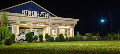 Zahrada ubytování Railsa Skardu