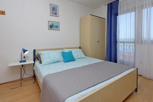 Apartments with WiFi Crikvenica - 5555