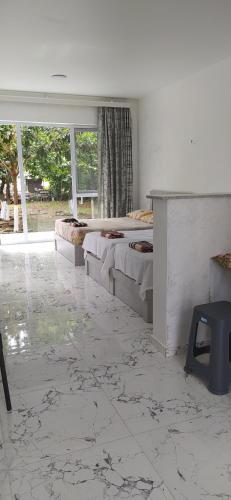 Apartment on Kobuleti beach1にあるシーティングエリア