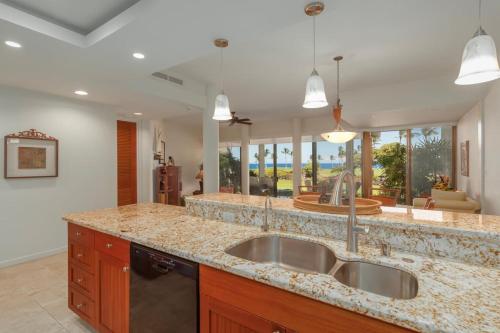 Φωτογραφία από το άλμπουμ του Enjoy Ocean Views from Mauna Lani Point A105 σε Waikoloa