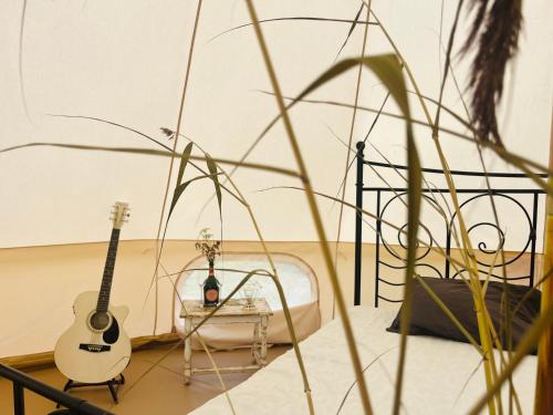 Gallery image of Private Sunset Off-grid tent with outdoor wc and cold shower in Virtsu