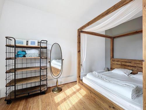 Ένα ή περισσότερα κρεβάτια σε δωμάτιο στο Appartement avec Balcon - Vue mer - 100m de la plage - Hypercentre - 55m2