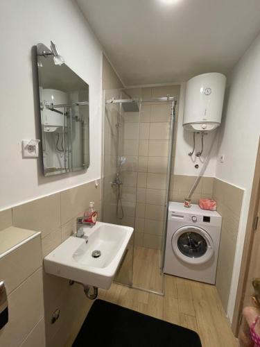 Gallery image of Apartments Rados BD in Budva