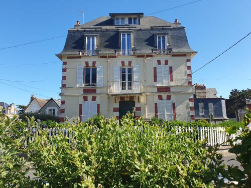 Bel appartement lumineux Cabourg - 30 m de la mer - Jardin