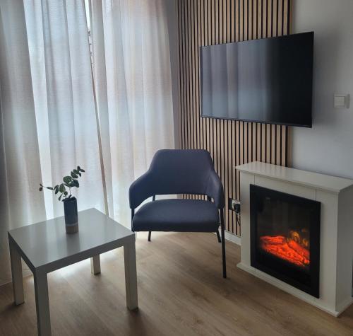 Televisyen dan/atau pusat hiburan di KomfortPlus modernes Premium Apartment - Top Lage - Balkon - Parkplatz