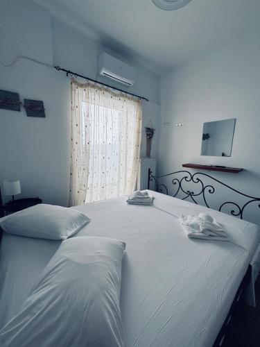 Portolos Apartments - Sarakiniko