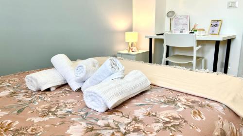 Ένα ή περισσότερα κρεβάτια σε δωμάτιο στο Comfort Hostel B&B Room Torino - Vicino Centro e Metro