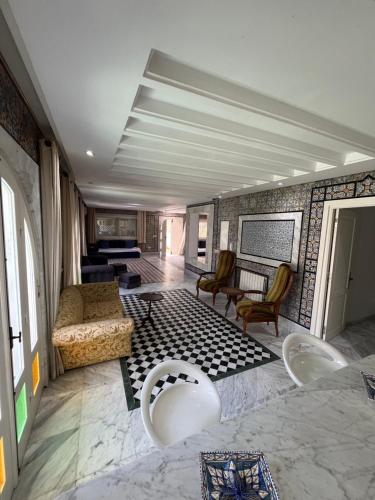 Gallery image of Villa prestige avec piscine in La Marsa
