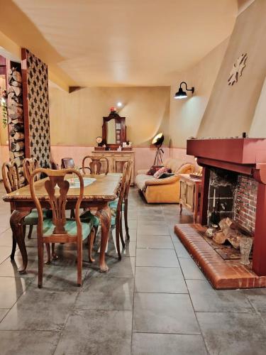 Un lugar para sentarse en Les Chambres Postales - Halte Ressourçante Occitanie