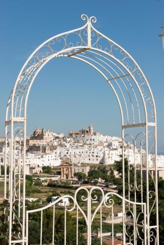 Vue générale sur Ostuni ou vue de la ville depuis le B&B/chambre d'hôtes