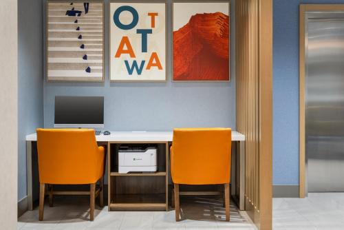 Photo de la galerie de l'établissement Holiday Inn Express & Suites Ottawa East-Orleans by IHG, à Ottawa
