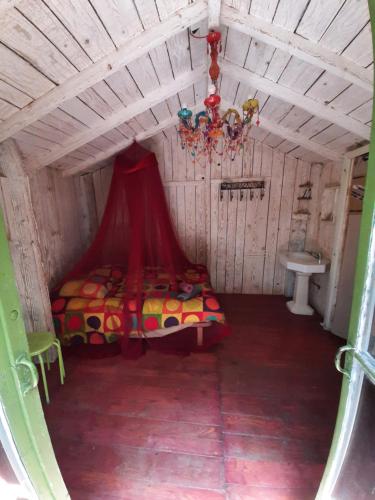 Ένα μπάνιο στο Cabane perchée de Lys dans les chênes verts et le micocoulier