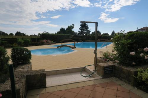 Piscina a Location maison proche golf o a prop