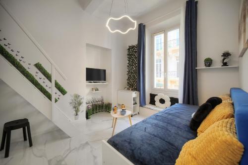Agréable Studio rue ANIBES-HYPER CENTRE A0B211