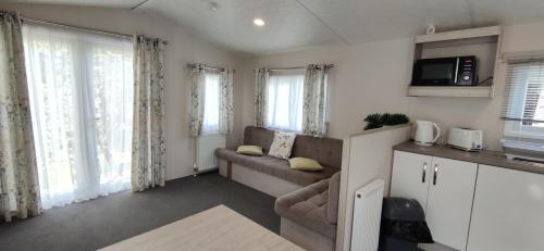 Η κουζίνα ή μικρή κουζίνα στο Billing Aquadrome , Hailsham 2 Bedrooms, BLP60