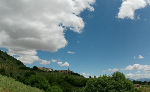 Gallery image of Locazione in Appartamento sita in via Ponte di Ferro 2 b in Gualdo Cattaneo