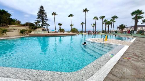 Costamar Infinite Sea Views by Deihu Experiences