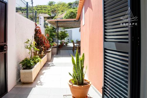 Izzys Place by ESCAPE to Madeira