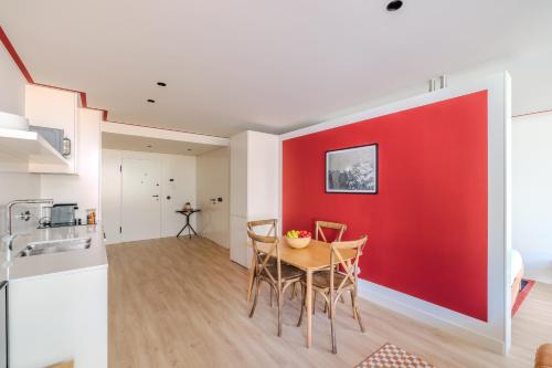 Urban Martinho by House and People