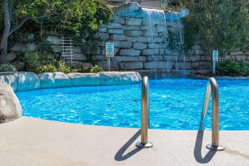 Bazén v ubytování Westgate Branson Lakes Resort nebo v jeho okolí