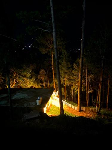 Fotografie z fotogalerie ubytování One Holding Hut in Mountains v destinaci Murree