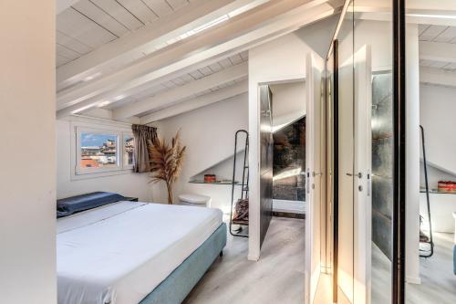 SkyJungle, luxury penthouse private pool and spa