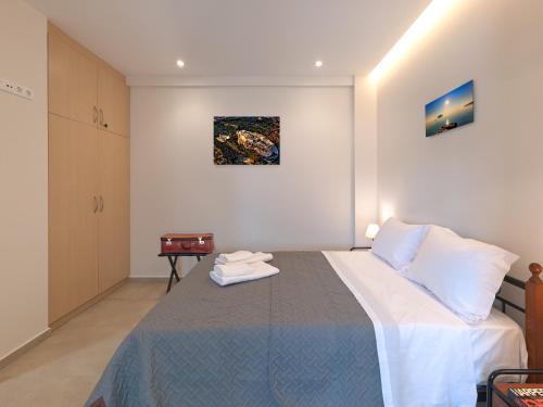 Modern Home with Office, 2' from Monastiraki Metro