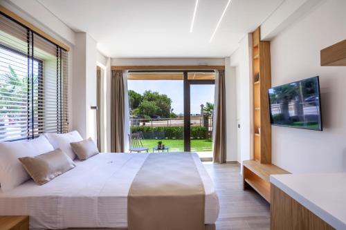 Aliston Deluxe Living - Adults Only