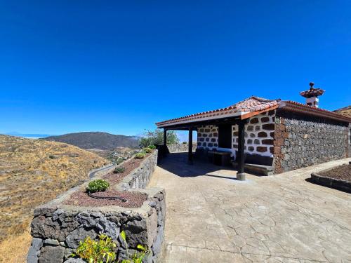 Foto CR La Montañeta "by henrypole home" 1