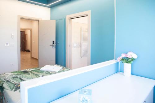Ένα μπάνιο στο Acquamarina Bed and Breakfast
