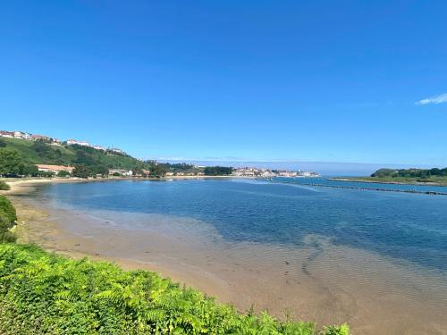 Apartamento Playa piscina pádel parking privado