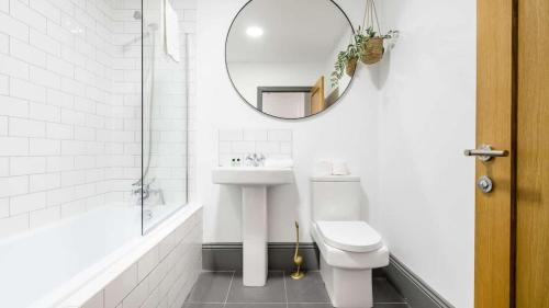 Free Parking, Liverpool City Escape, Sleeps 6 photo 8