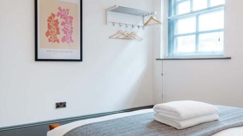 Free Parking, Liverpool City Escape, Sleeps 6 photo 16
