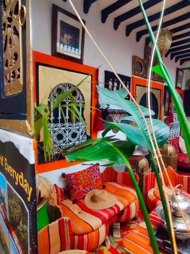 Un restaurante o sitio para comer en riad cherif