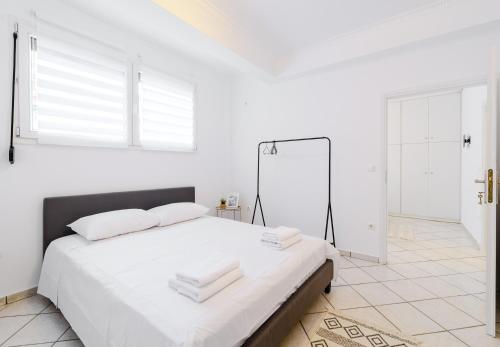 Naturally Cool 2BR Central ATH