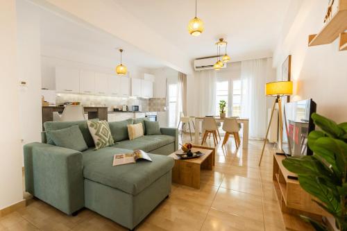 Modern 2BR Apt in Poli near City Center