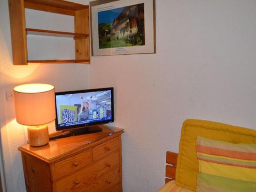 Studio 2 pers, ski aux pieds, animaux admis, Les Ménuires - FR-1-452-282