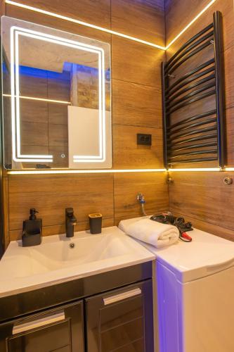 Un baño de Ryo Apartments