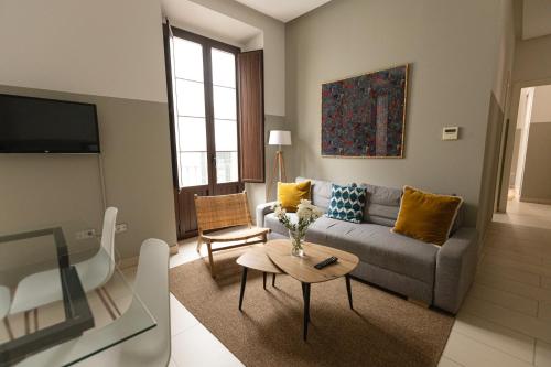 Guzman El Bueno Suites