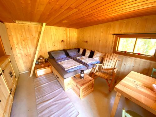 Posezení v ubytování Beaver Cabin