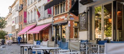 Το κτήριο όπου στεγάζεται  το διαμέρισμα