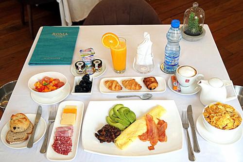 Makanan di atau berdekatan hotel
