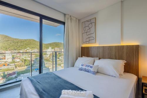 Postel nebo postele na pokoji v ubytování Estúdios c/ Vista Lateral Mar no Penha Spot | PSO - L