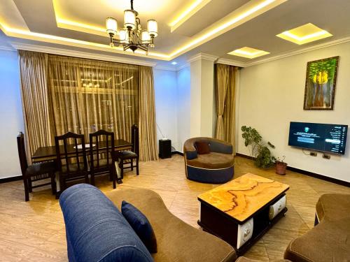 TV a/nebo společenská místnost v ubytování Bright apartments prime location and easy access 2